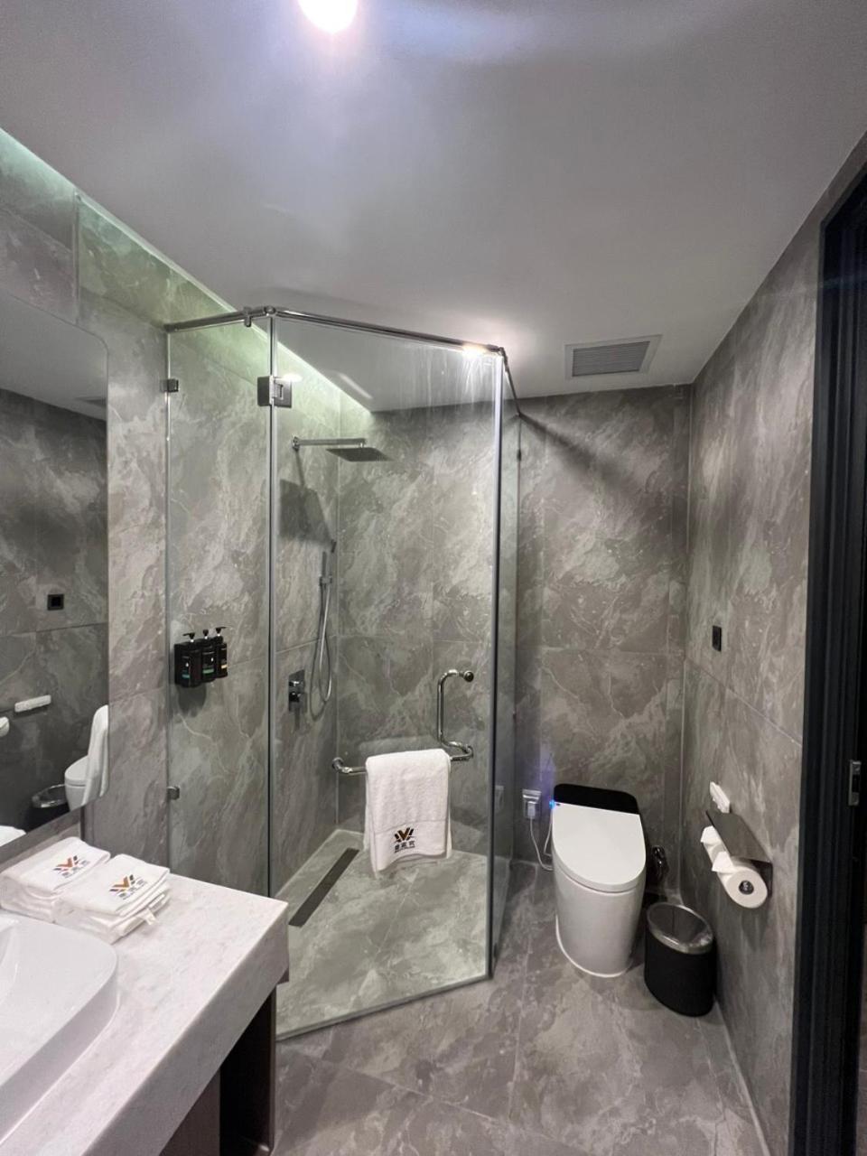 Wah Fu Hotel Ho Chi Minh City Exterior photo